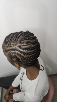 Service : tresses africaines Service : tresses africaines